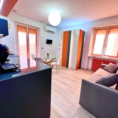 Apartment Diabolik Per Un Fantasioso Ad Asti